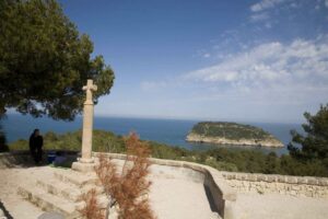 Mirador Creu del Portitxol: Descubre Cala Portitxol, Jávea. 16 Mirador Creu del Portitxol