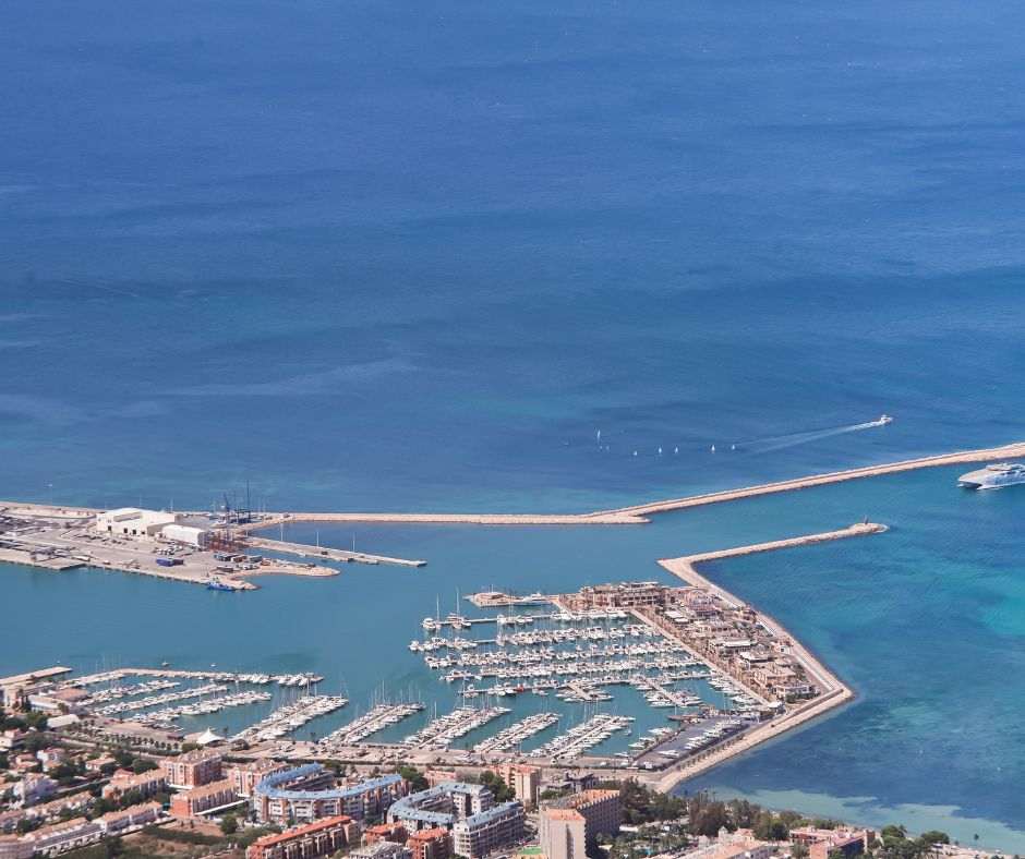 Puerto de Dénia: Baleària port 2026