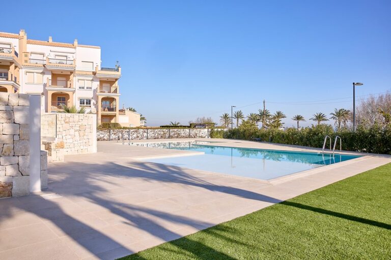 albamar-apt2-03A0817_13_11zon